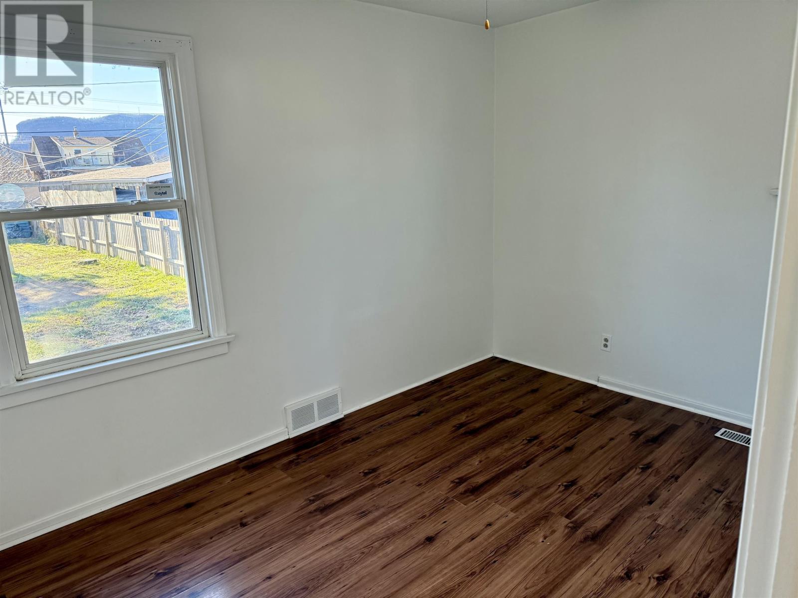 164 Christina St E, Thunder Bay, Ontario  P7E 4N5 - Photo 8 - TB253503