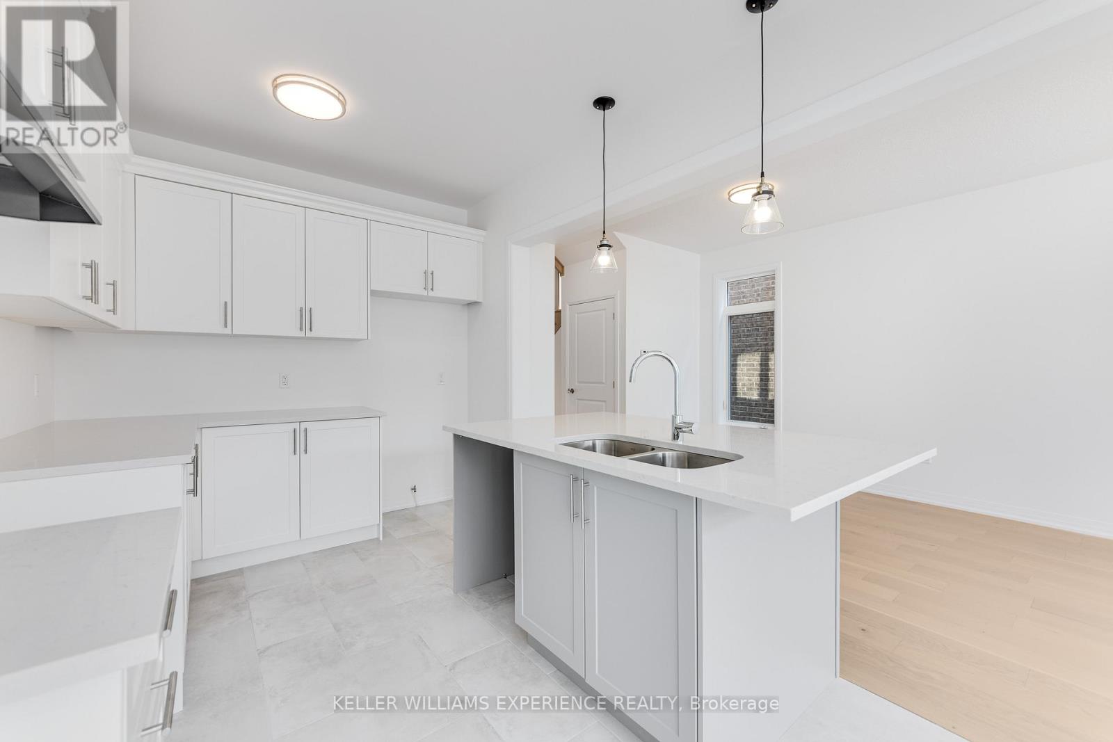 58 Sagewood Avenue, Barrie, Ontario  L9J 0K5 - Photo 9 - S12416050