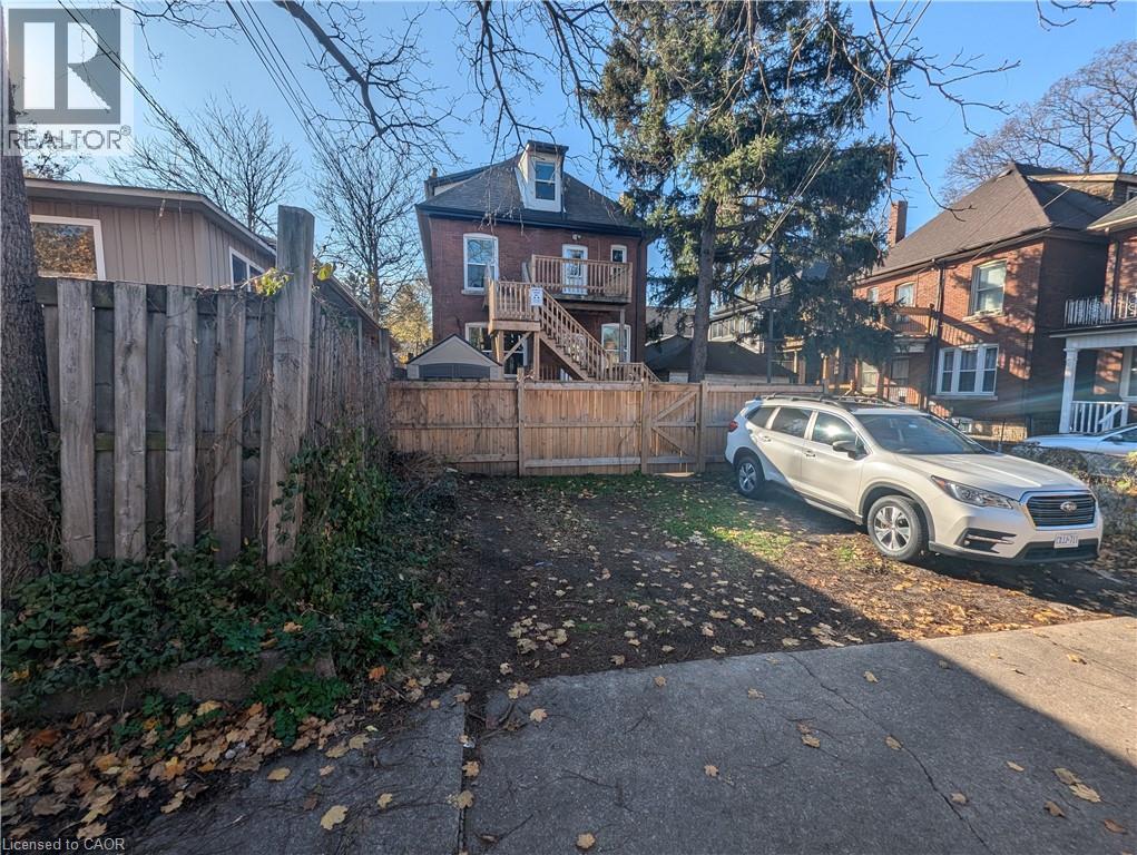 81 Dunsmure Road Unit# 2, Hamilton, Ontario  L8M 1S3 - Photo 14 - 40790079