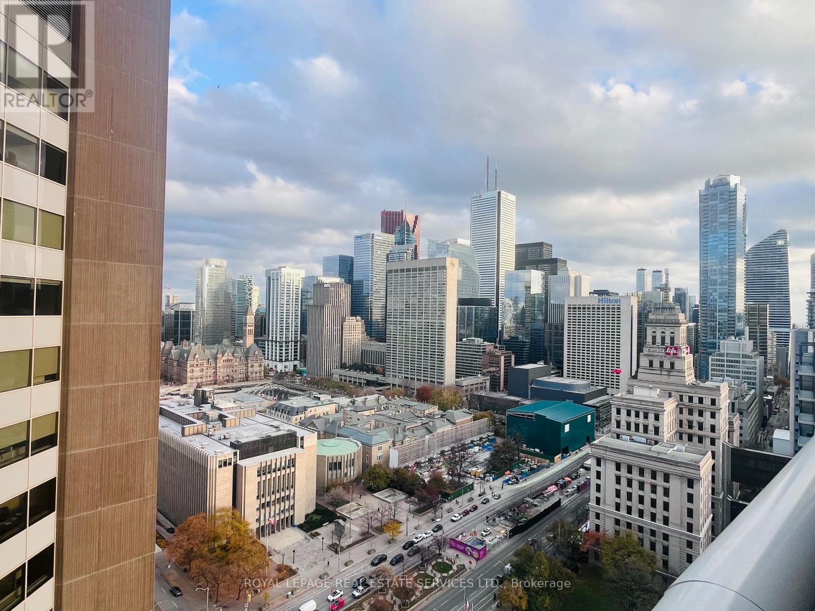 2413 - 230 Simcoe Street, Toronto, Ontario  M5T 0G7 - Photo 10 - C12570726