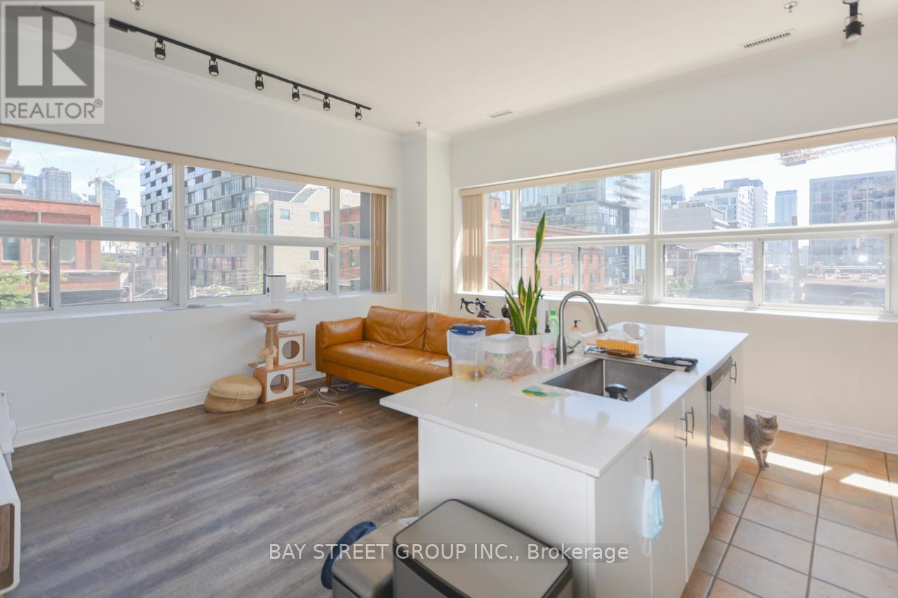 312 - 700 King Street W, Toronto, Ontario  M5V 2Y6 - Photo 4 - C12570730