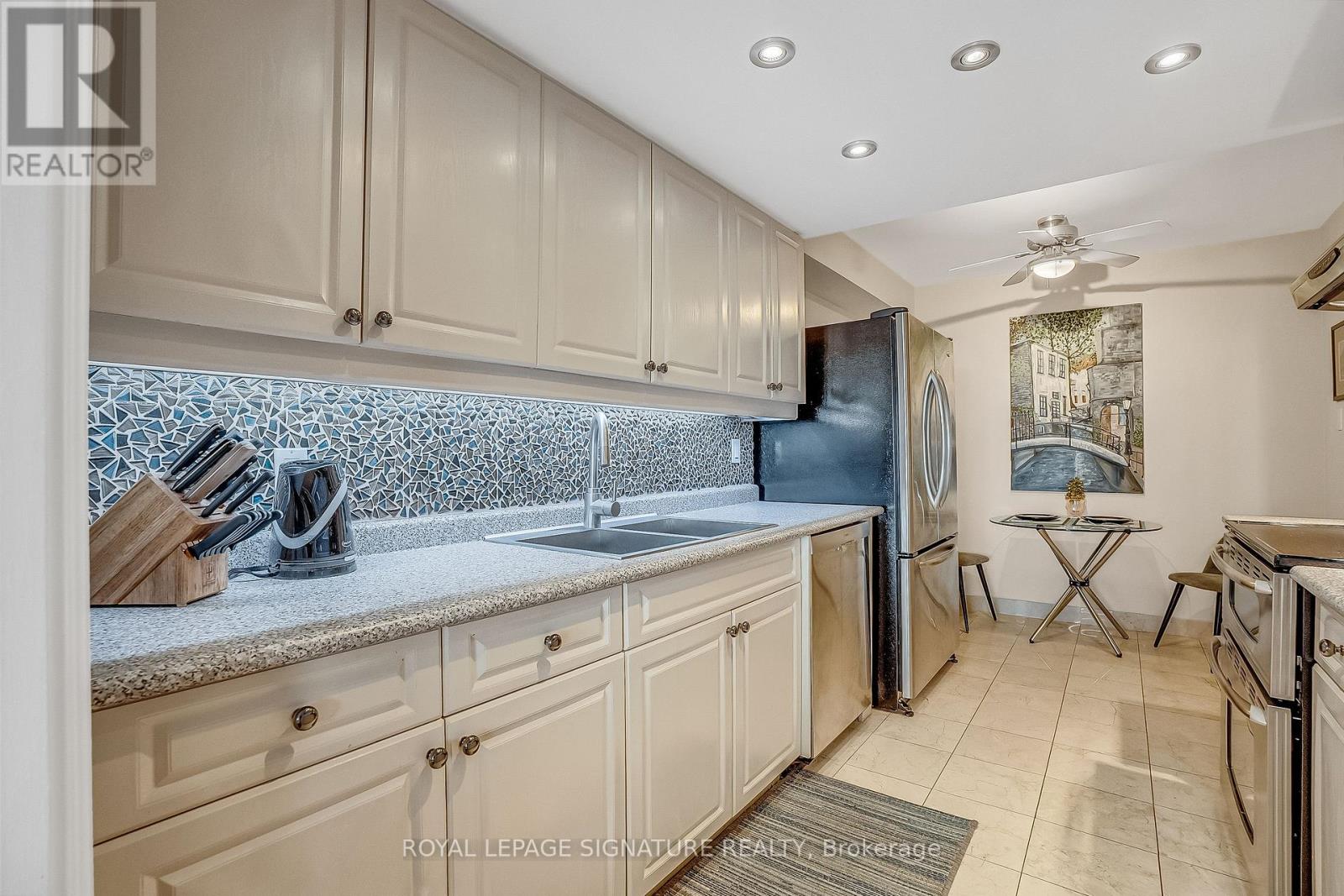 1804 - 195 Wynford Drive, Toronto, Ontario  M3C 3P3 - Photo 8 - C12570746