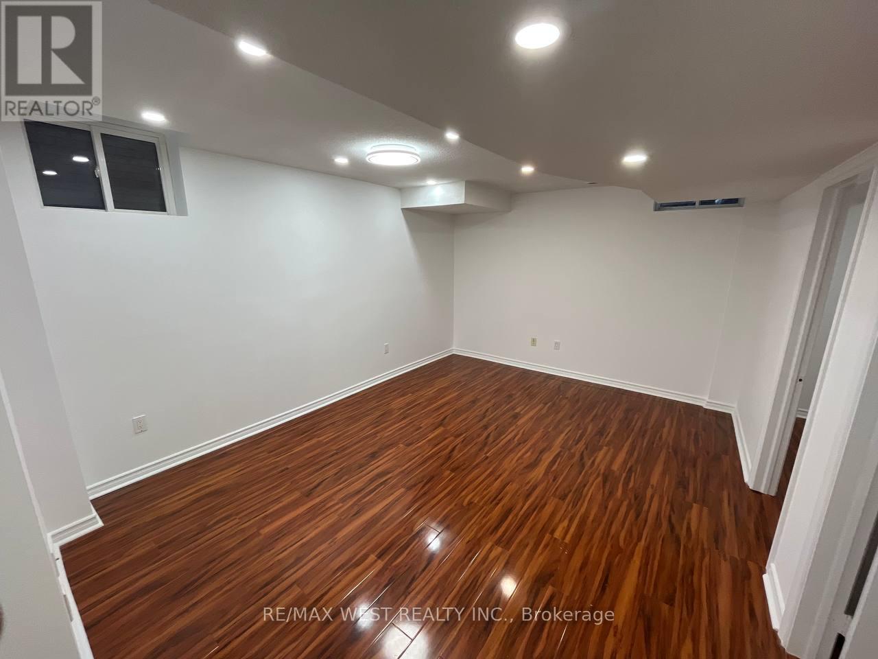 Lower - 157 Hollywood Hill Circle, Vaughan, Ontario  L4H 2P2 - Photo 5 - N12570708