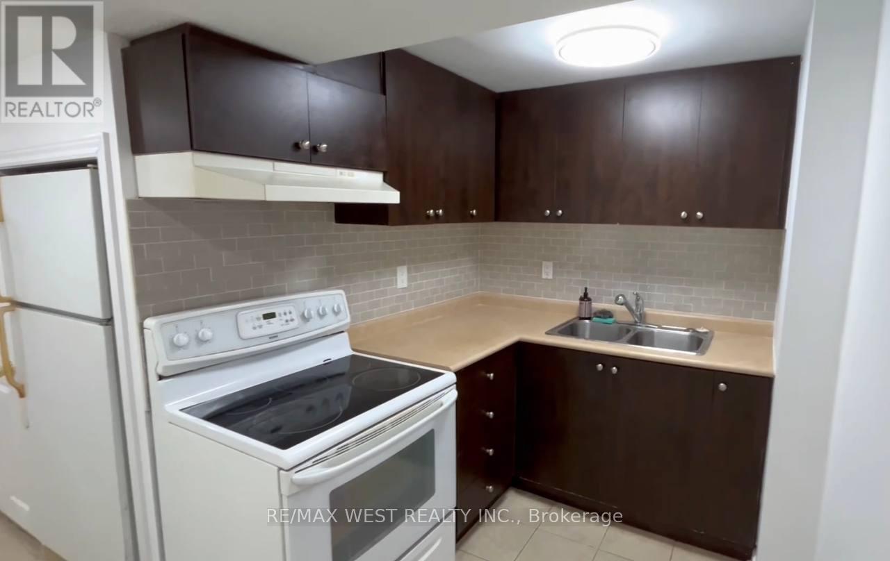 Lower - 157 Hollywood Hill Circle, Vaughan, Ontario  L4H 2P2 - Photo 6 - N12570708