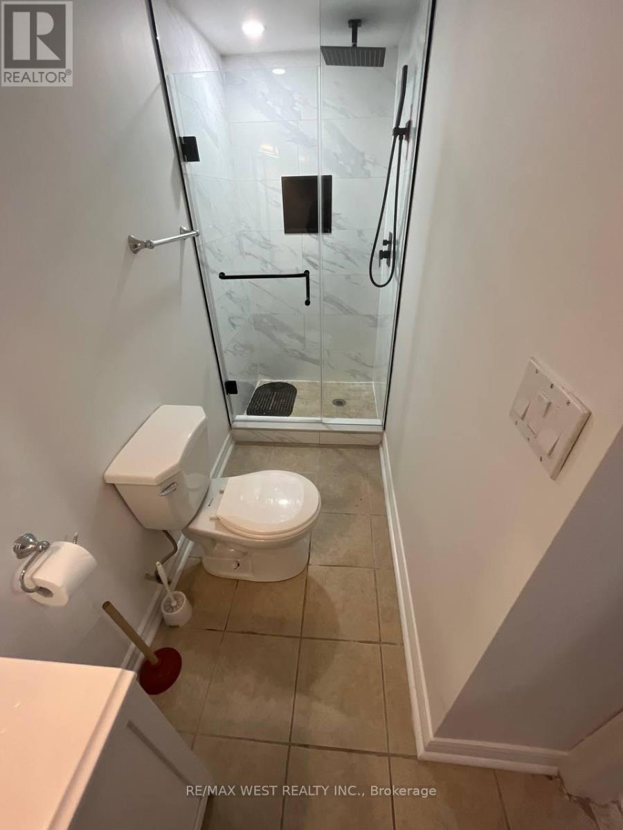 Lower - 157 Hollywood Hill Circle, Vaughan, Ontario  L4H 2P2 - Photo 8 - N12570708