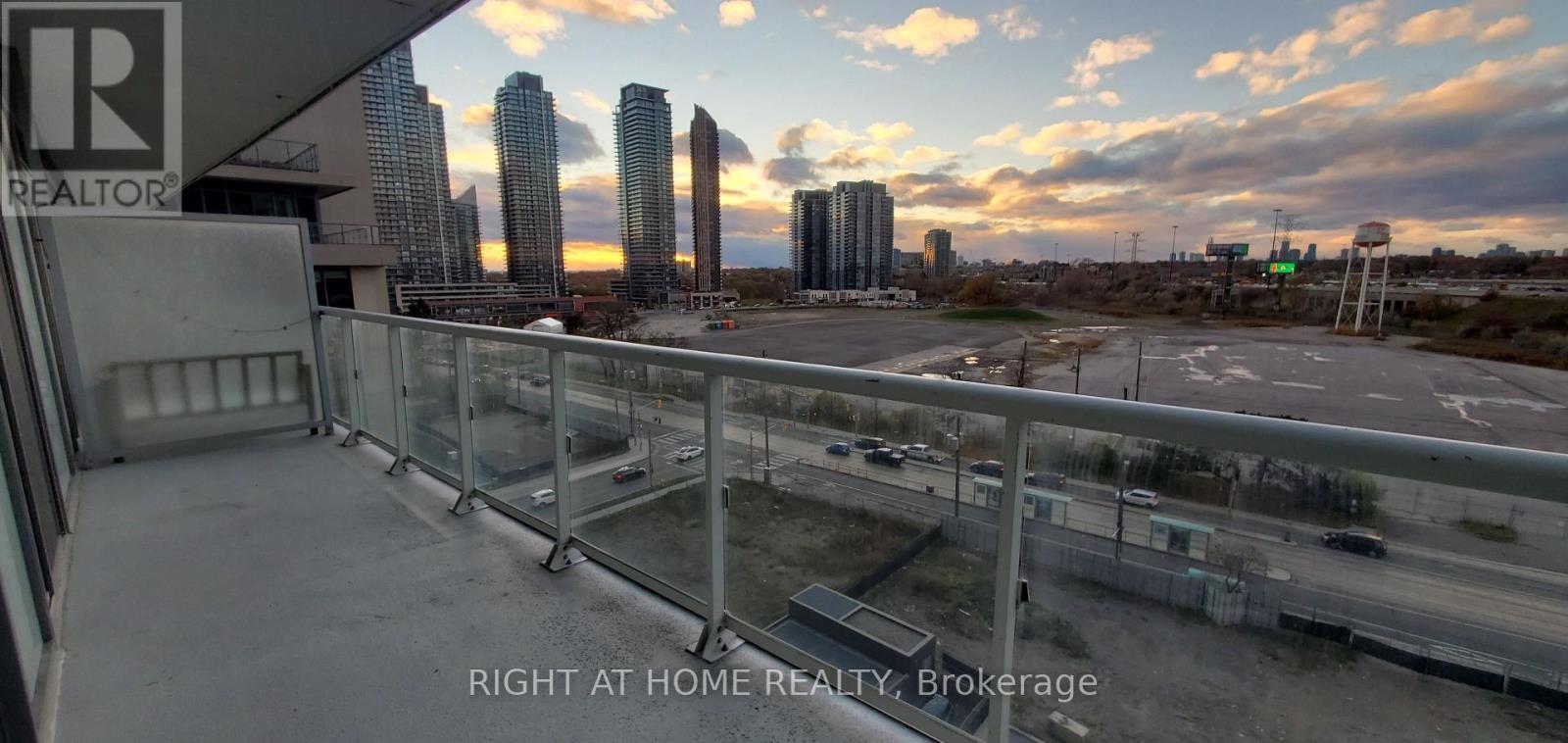 809 - 56 Annie Craig Drive, Toronto, Ontario  M8V 0C8 - Photo 6 - W12570704