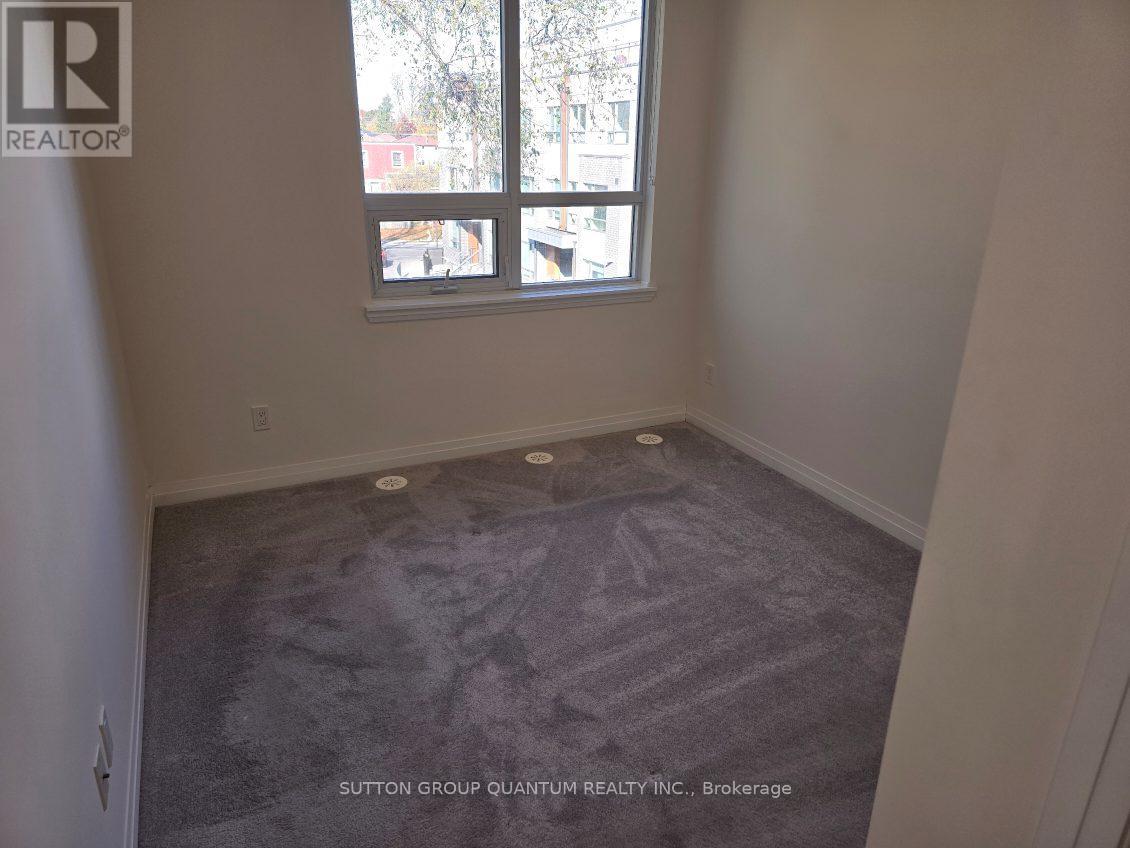 92 - 650 Atwater Avenue, Mississauga, Ontario  L5E 3K2 - Photo 12 - W12570706