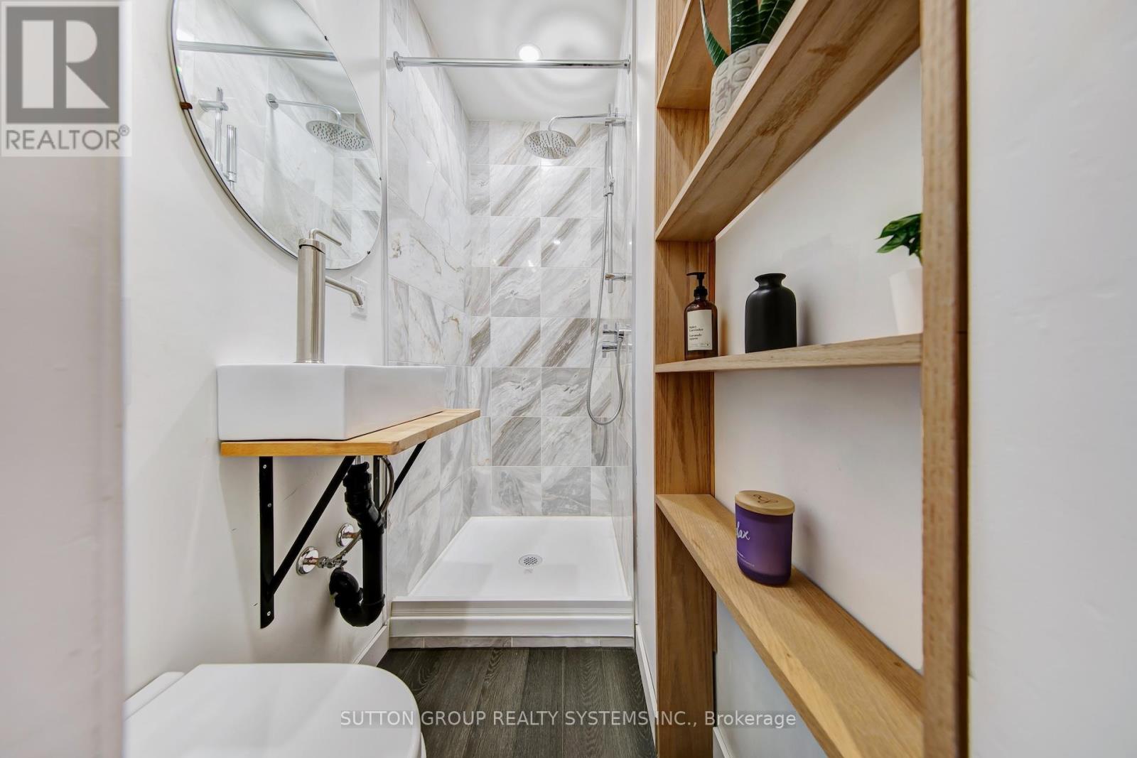 13 Evelyn Crescent, Toronto, Ontario  M6P 3C8 - Photo 26 - W12570716