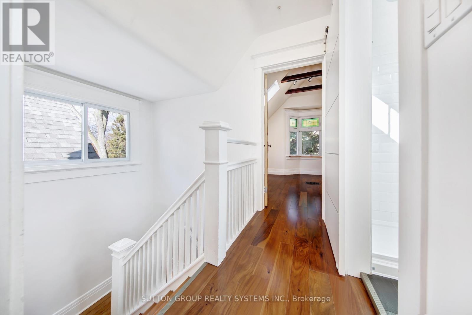 13 Evelyn Crescent, Toronto, Ontario  M6P 3C8 - Photo 34 - W12570716