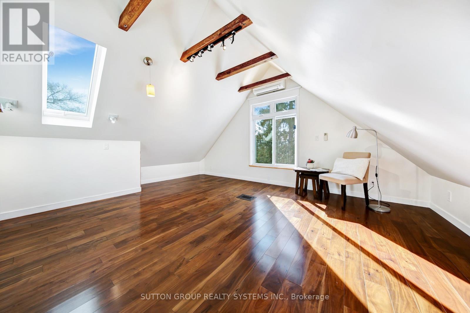 13 Evelyn Crescent, Toronto, Ontario  M6P 3C8 - Photo 41 - W12570716