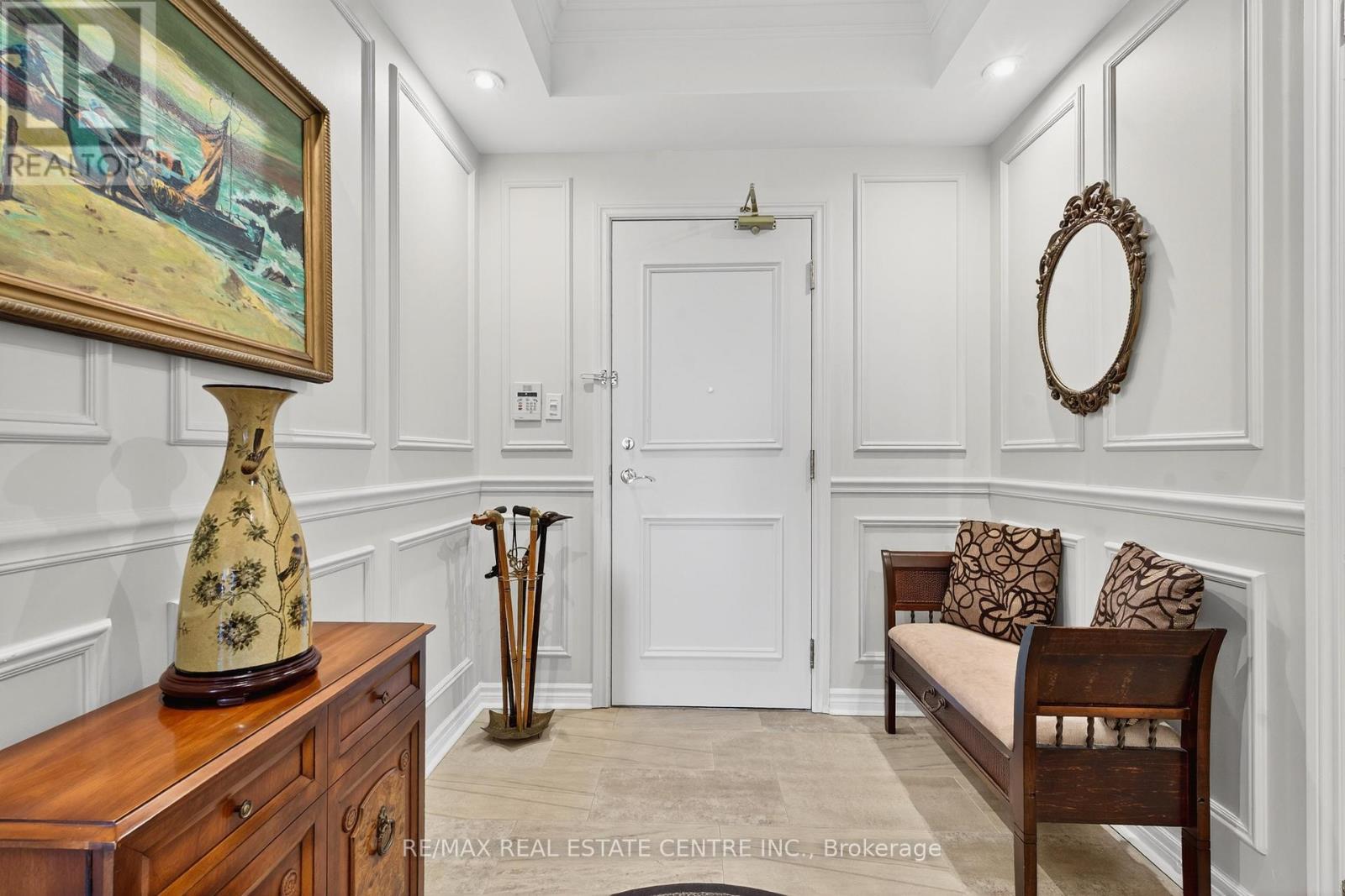 2207 - 1900 THE COLLEGEWAY, Mississauga, Ontario