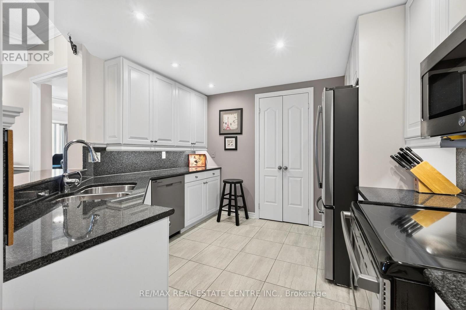 2207 - 1900 The Collegeway, Mississauga, Ontario  L5L 5Y8 - Photo 20 - W12570738