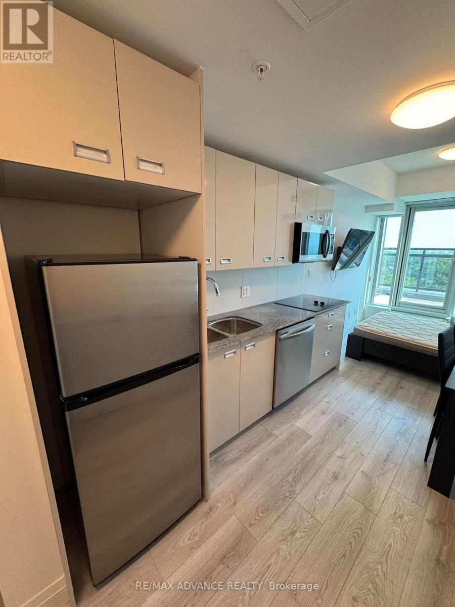 902 - 652 Princess Street, Kingston, Ontario  K7L 1E5 - Photo 3 - X12570698