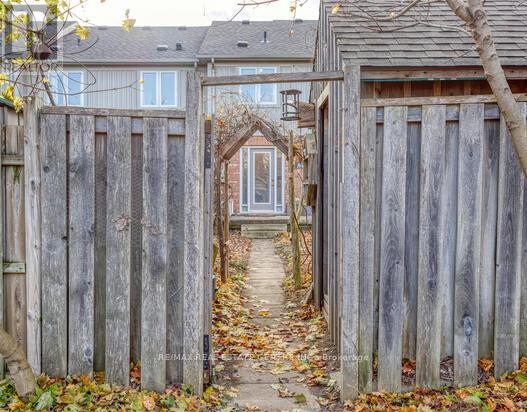 549 Victoria Road N, Guelph, Ontario  N1E 7M3 - Photo 49 - X12570740