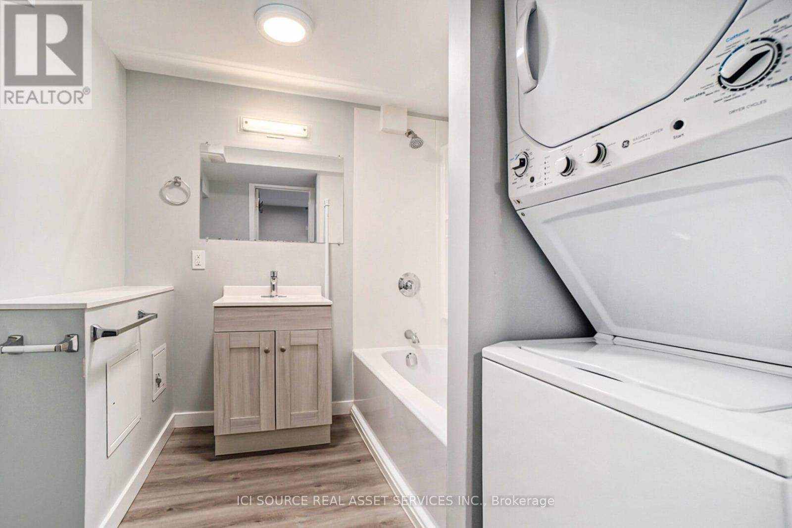 B - 1675 Baseline Road, Ottawa, Ontario  K2C 0Z6 - Photo 11 - X12570744