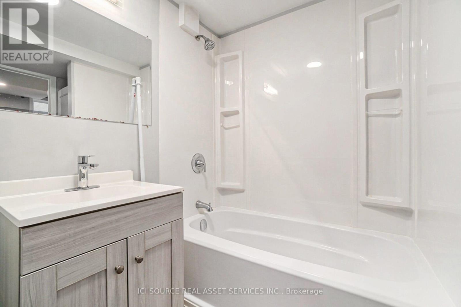 B - 1675 Baseline Road, Ottawa, Ontario  K2C 0Z6 - Photo 12 - X12570744