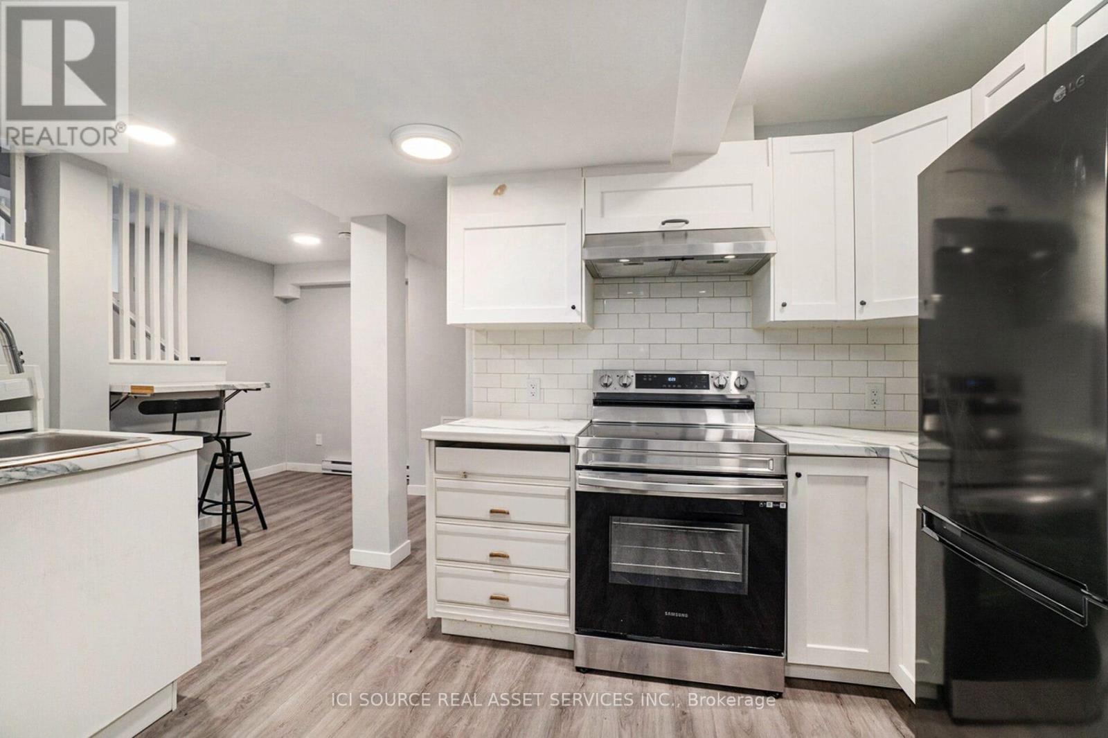 B - 1675 Baseline Road, Ottawa, Ontario  K2C 0Z6 - Photo 4 - X12570744