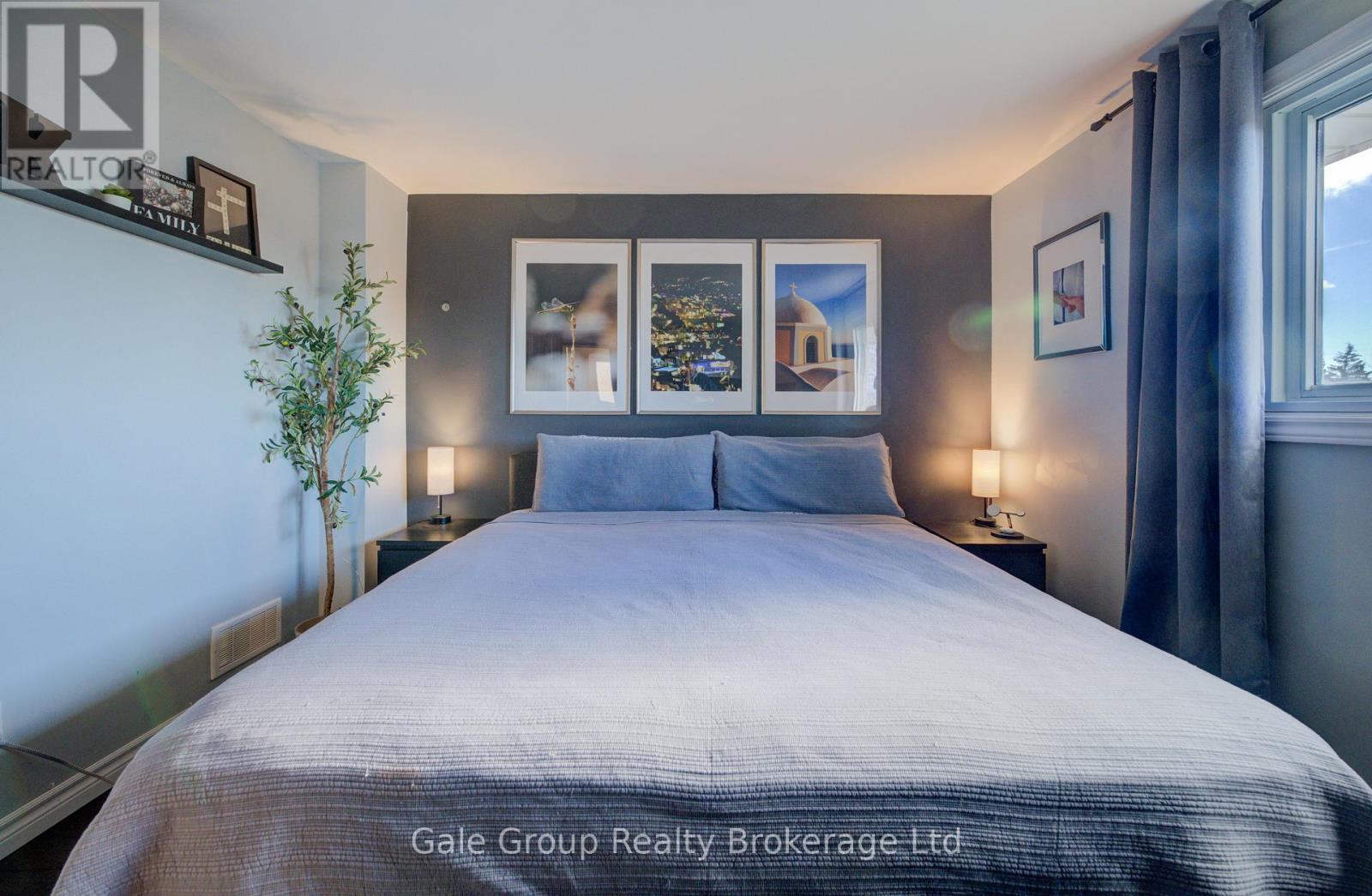 1012a Vanier Avenue, Woodstock, Ontario  N4S 4K4 - Photo 18 - X12570802