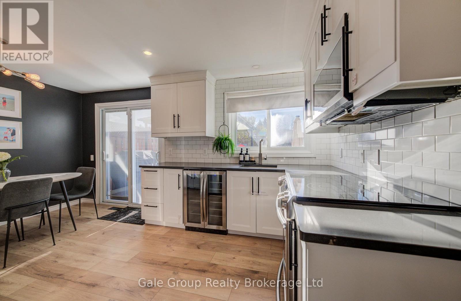 1012a Vanier Avenue, Woodstock, Ontario  N4S 4K4 - Photo 3 - X12570802