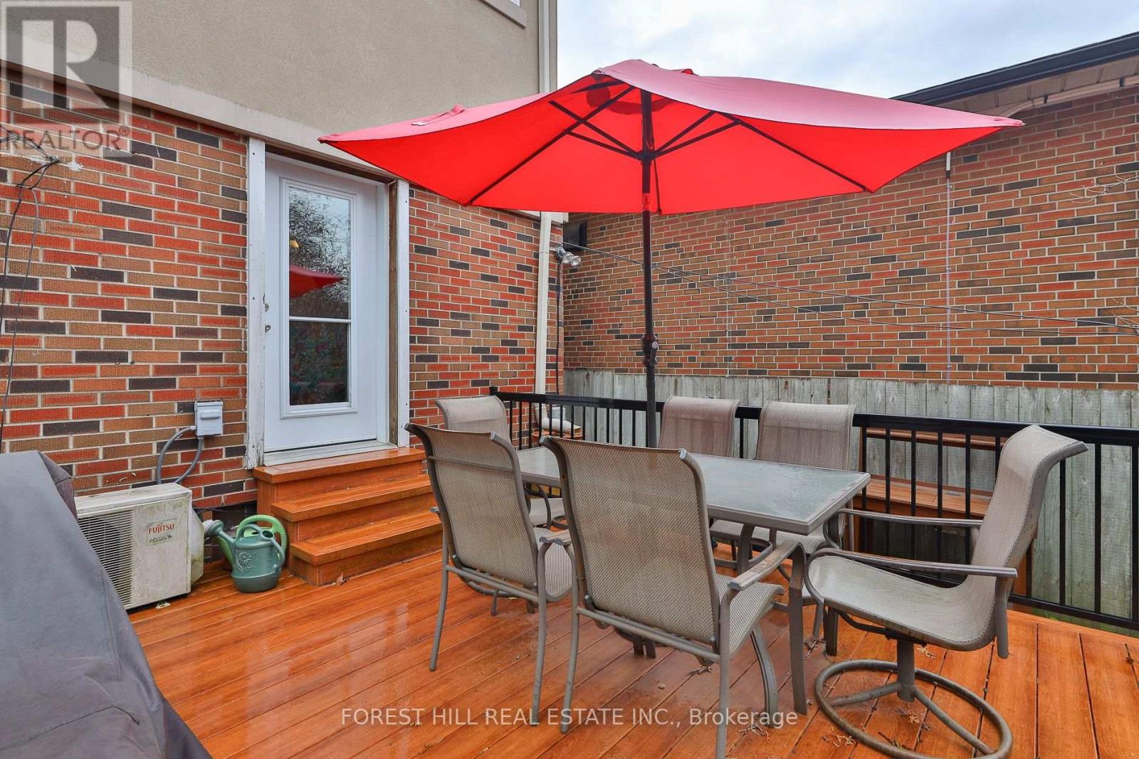 912 Briar Hill Avenue, Toronto, Ontario  M6B 1M2 - Photo 20 - W12570752