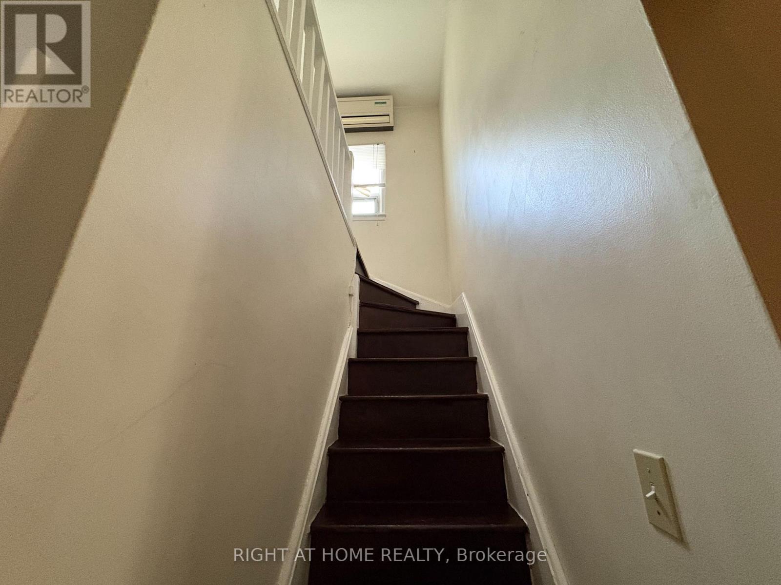 49 Batavia Avenue, Toronto, Ontario  M6N 4A1 - Photo 7 - W12570762