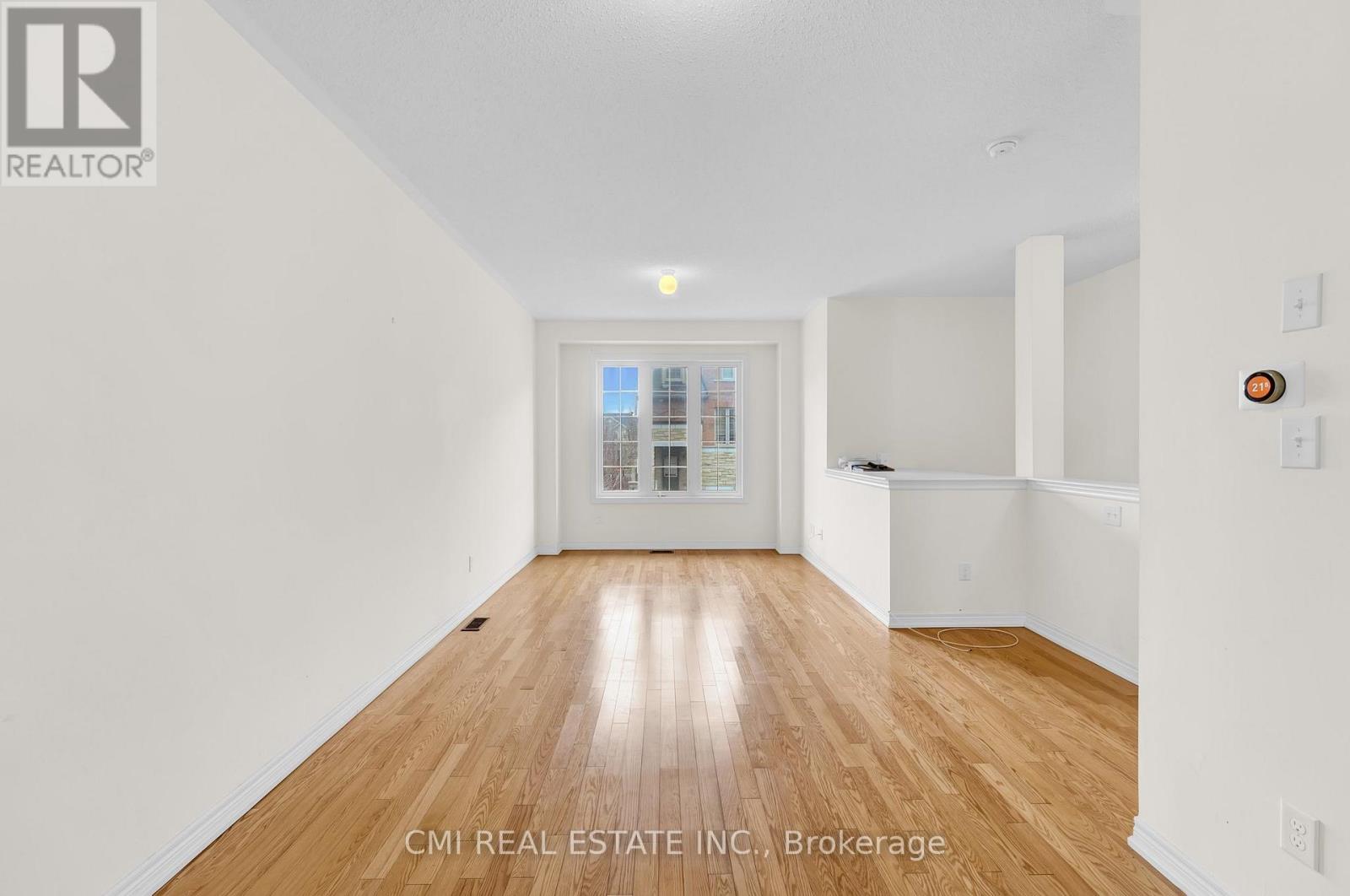 39 Sea Drifter Crescent, Brampton, Ontario  L6P 2S1 - Photo 4 - W12570772