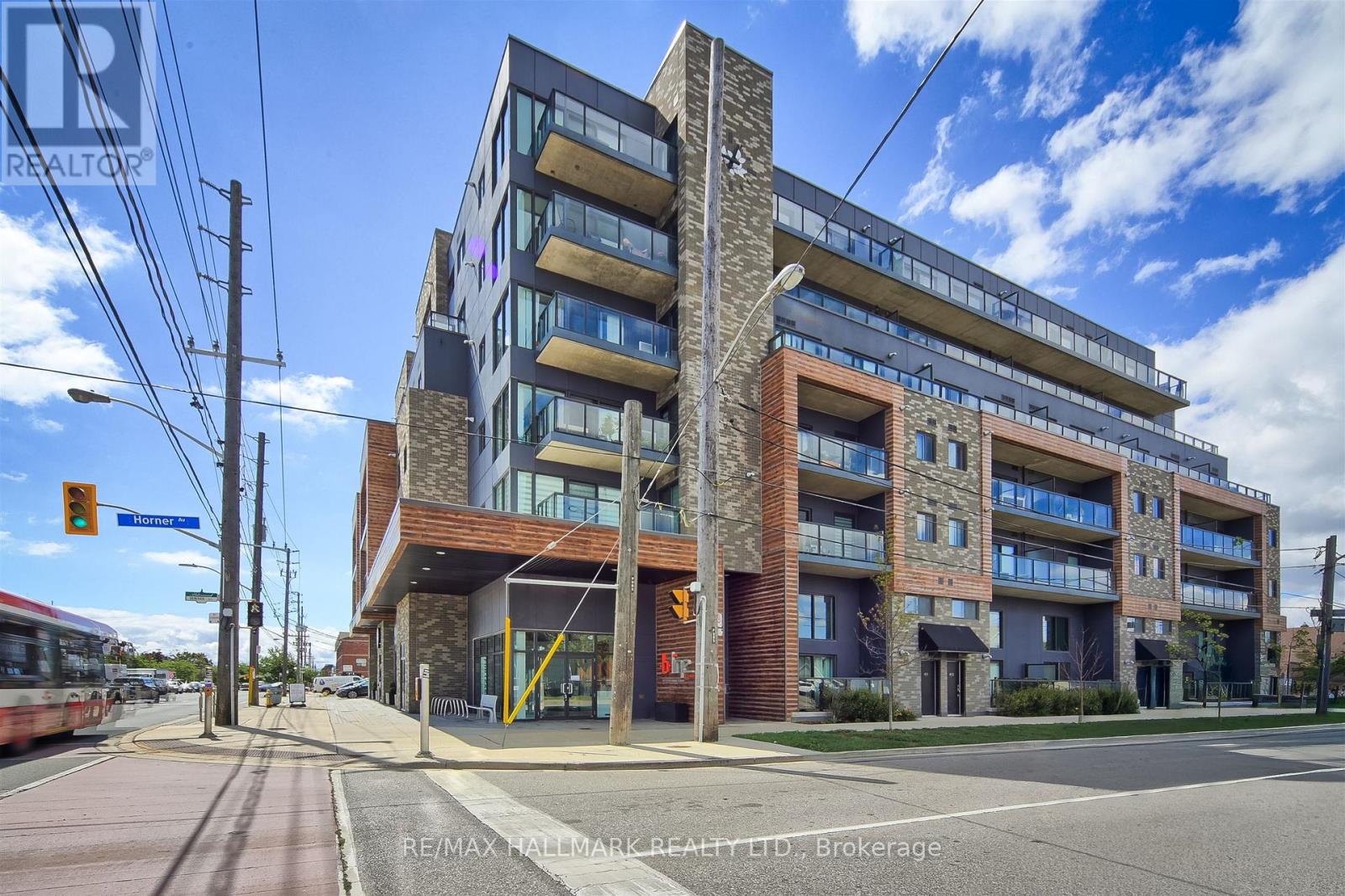 208 - 408 BROWNS LINE, Toronto, Ontario