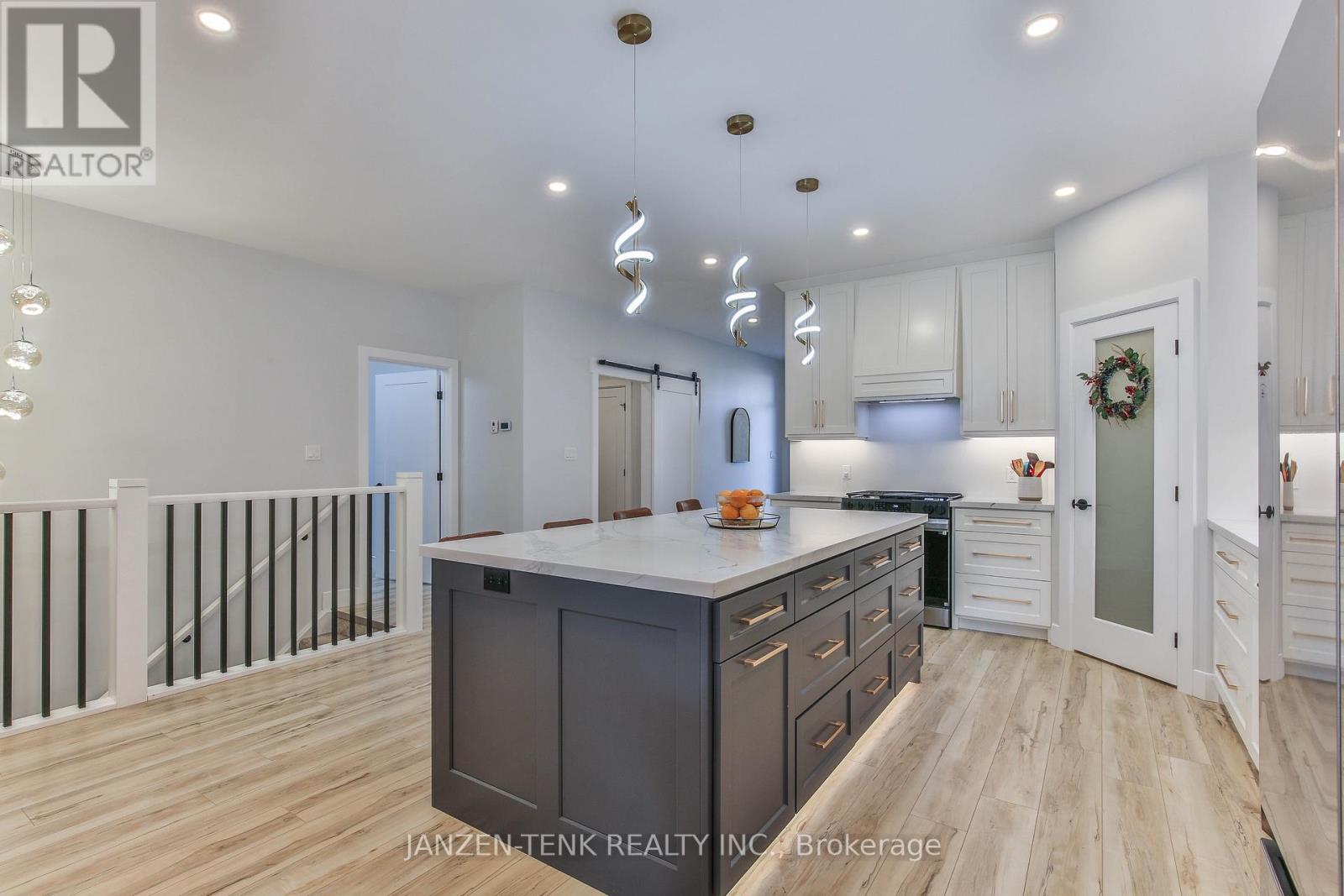 8 Charles Court, Bayham, Ontario  N0J 1T0 - Photo 10 - X12570786