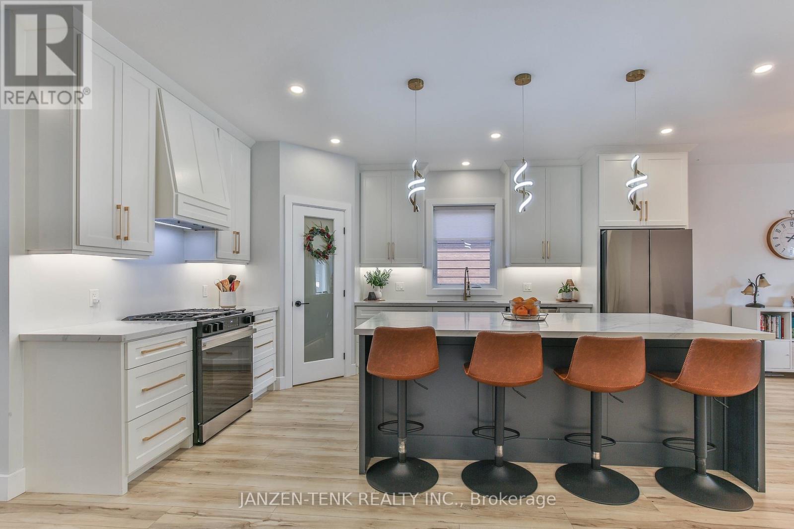 8 Charles Court, Bayham, Ontario  N0J 1T0 - Photo 8 - X12570786