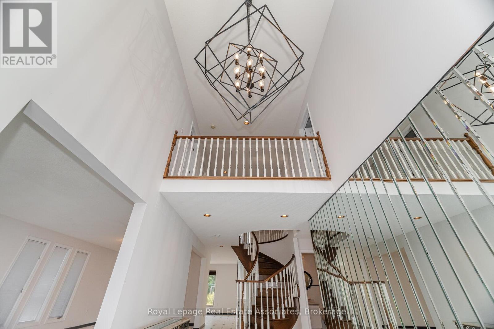 100 National Drive, Hamilton, Ontario  L8G 5B3 - Photo 10 - X12570778