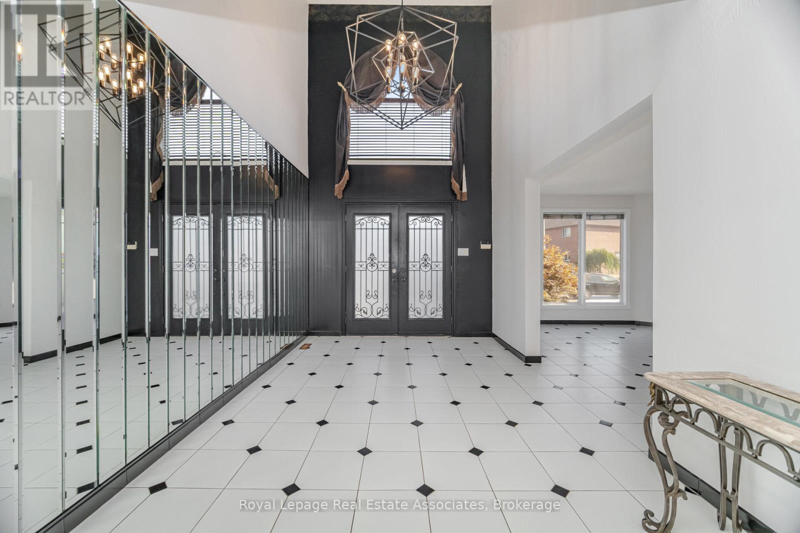 100 National Drive, Hamilton, Ontario  L8G 5B3 - Photo 8 - X12570778