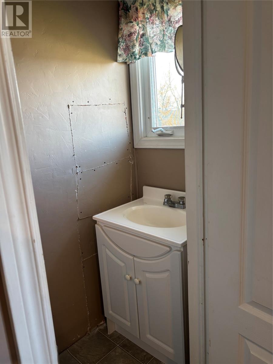 79 Central Street, Bay Roberts, Newfoundland & Labrador  A0A 1G0 - Photo 32 - 1292822