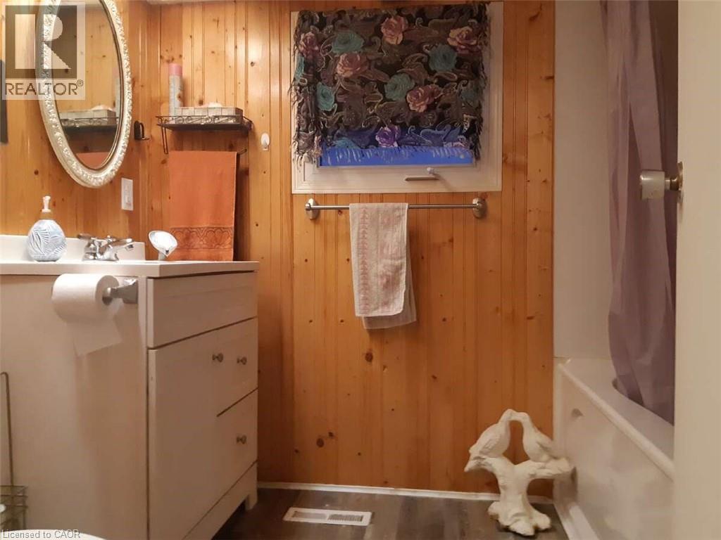 18 Sutton Drive, Goderich, Ontario  N7A 3Y3 - Photo 8 - 40772813