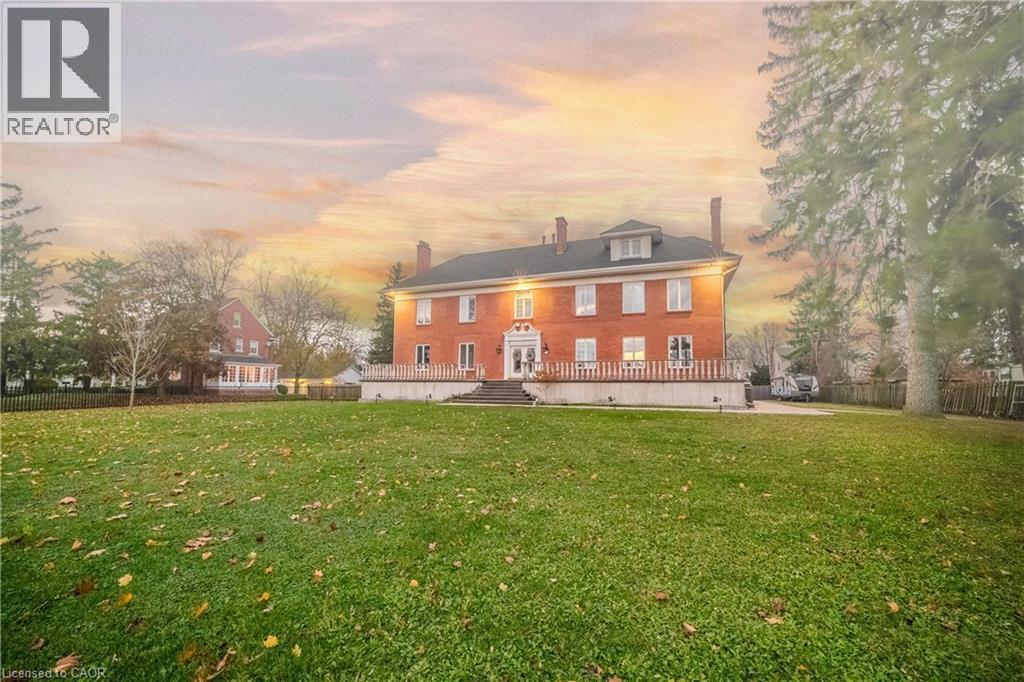 417 Broad Street W, Dunnville, Ontario  N1A 1T4 - Photo 2 - 40788351