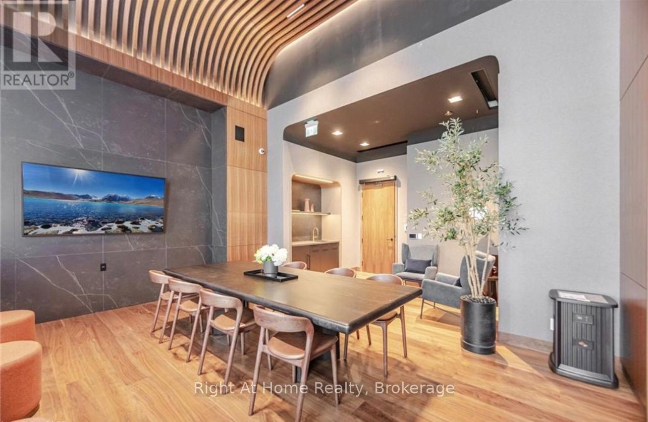 1212 - 3240 William Colston Avenue, Oakville, Ontario  L6H 3C8 - Photo 13 - W12567070