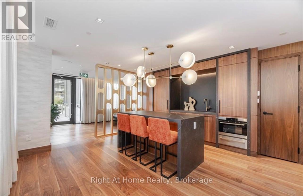 1212 - 3240 William Colston Avenue, Oakville, Ontario  L6H 3C8 - Photo 7 - W12567070