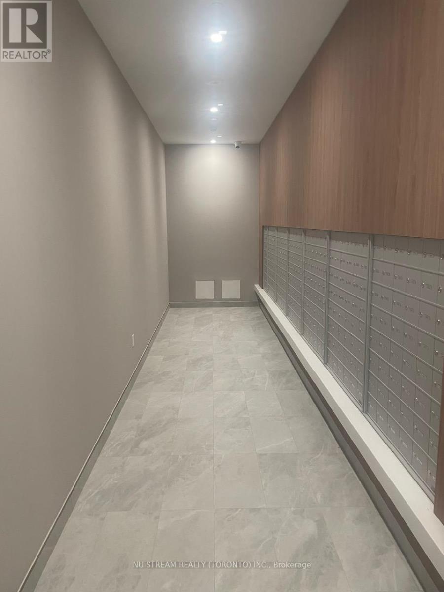 1111 - 1 Quarrington Lane, Toronto, Ontario  M3C 0S4 - Photo 10 - C12570798