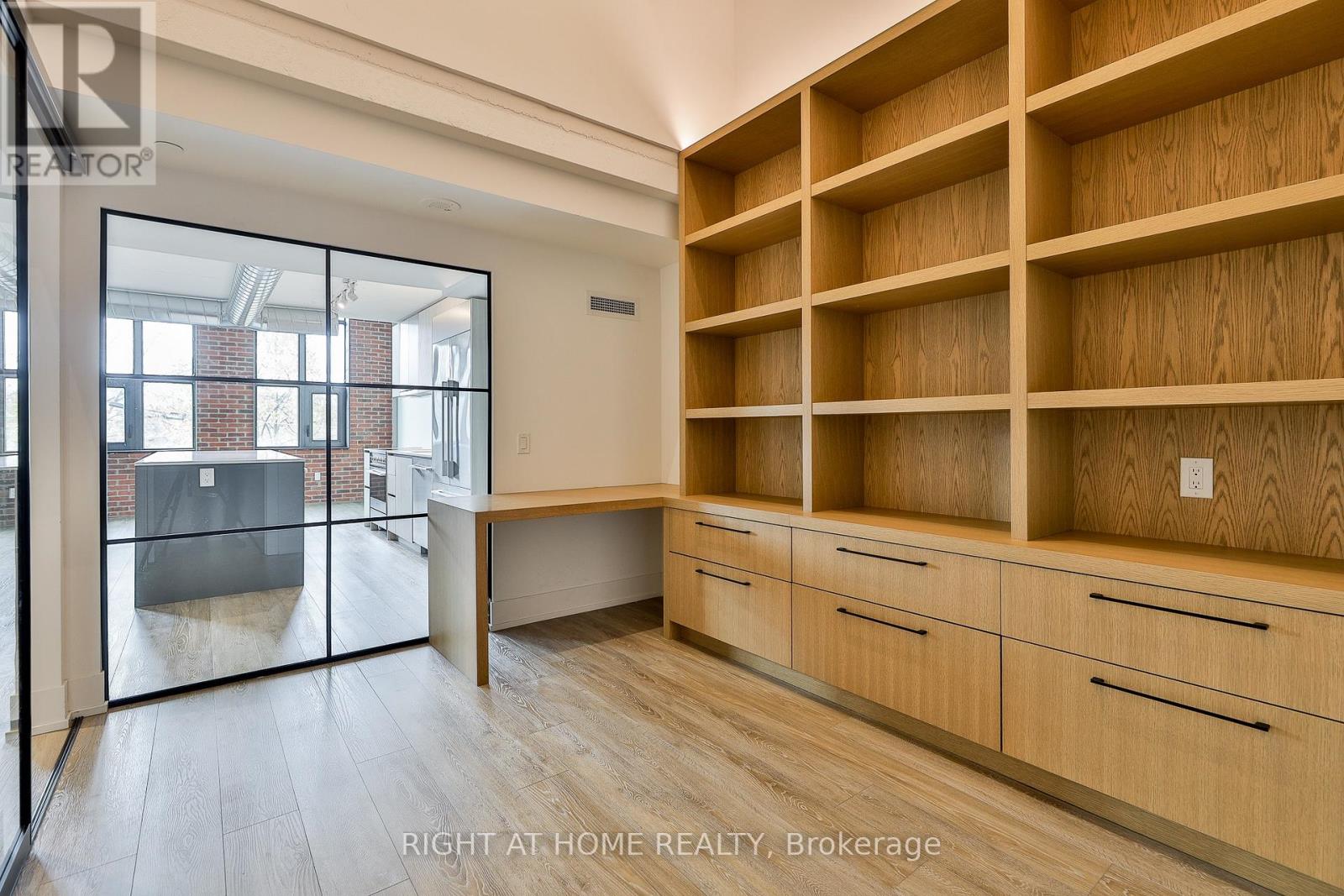 409 - 150 Logan Avenue, Toronto, Ontario  M4M 0E4 - Photo 12 - E12376306