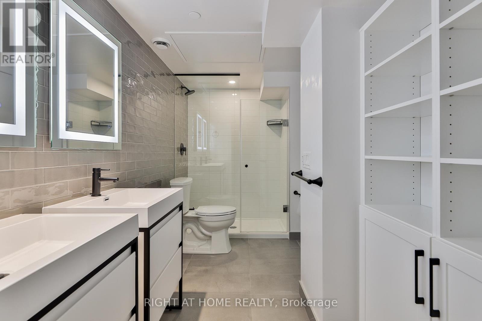 409 - 150 Logan Avenue, Toronto, Ontario  M4M 0E4 - Photo 24 - E12376306