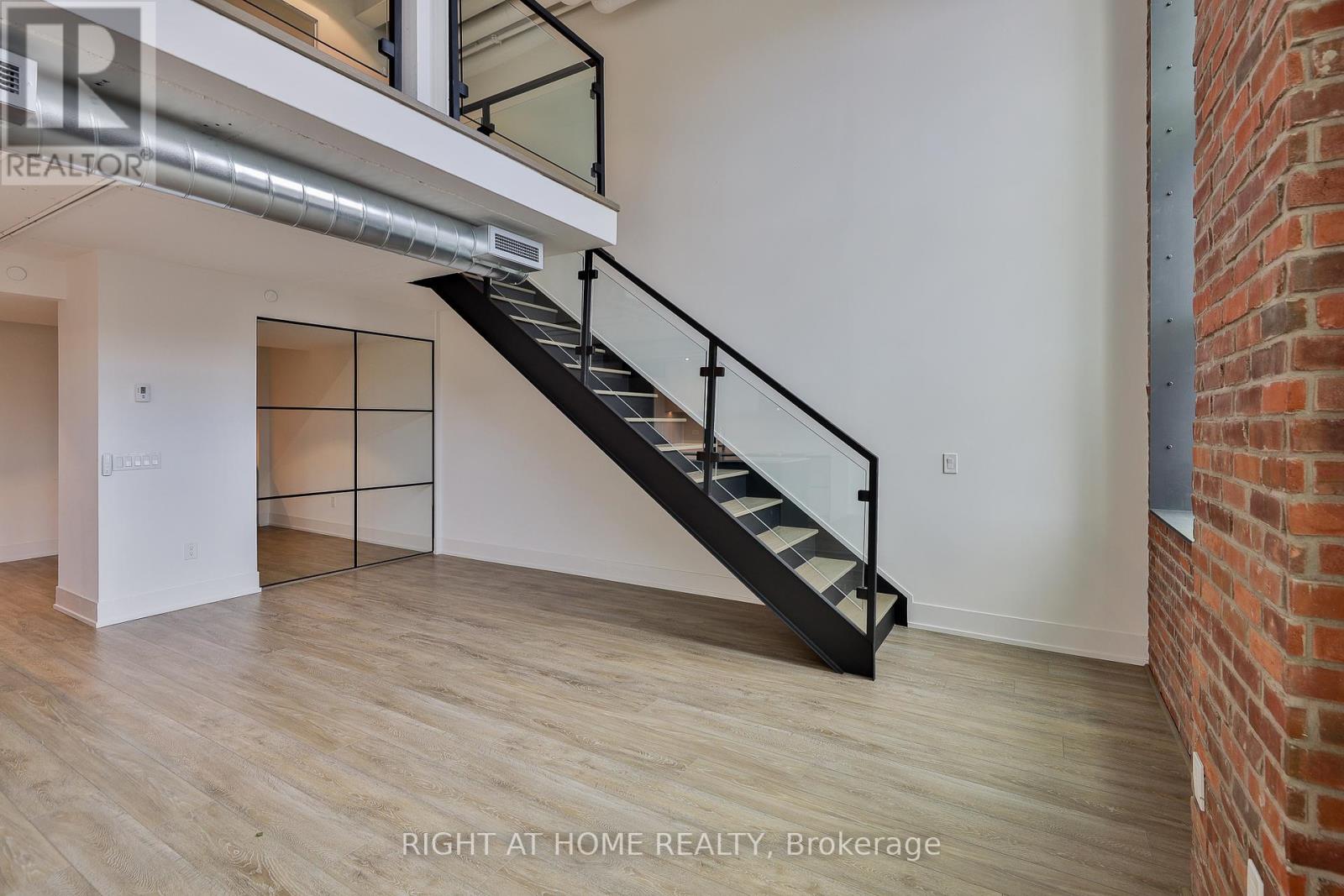 409 - 150 Logan Avenue, Toronto, Ontario  M4M 0E4 - Photo 17 - E12376306