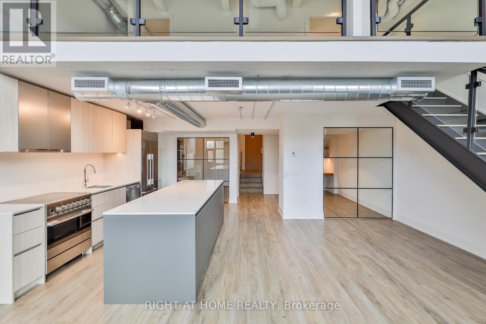 409 - 150 Logan Avenue, Toronto, Ontario  M4M 0E4 - Photo 10 - E12376306