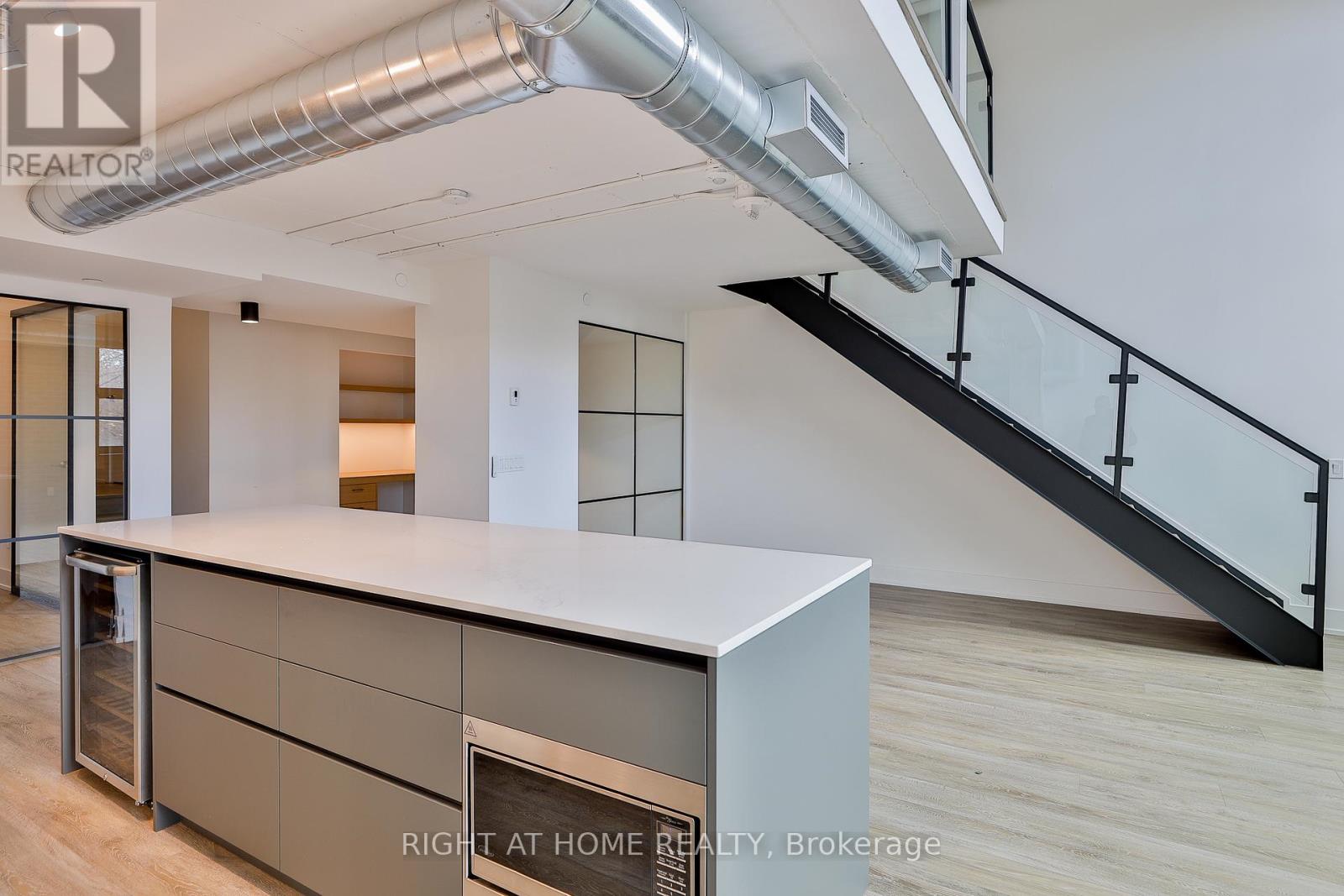 409 - 150 Logan Avenue, Toronto, Ontario  M4M 0E4 - Photo 9 - E12376306