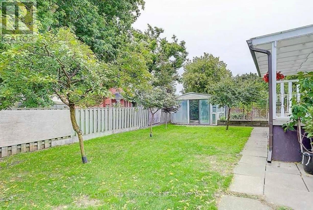 243 Debborah Place, Whitchurch-Stouffville, Ontario  L4A 5C5 - Photo 11 - N12570790