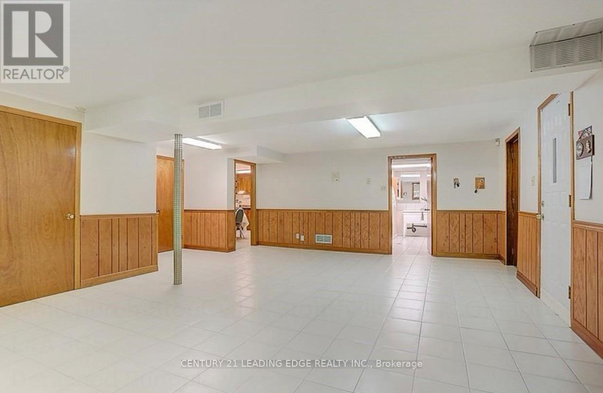 243 Debborah Place, Whitchurch-Stouffville, Ontario  L4A 5C5 - Photo 3 - N12570790