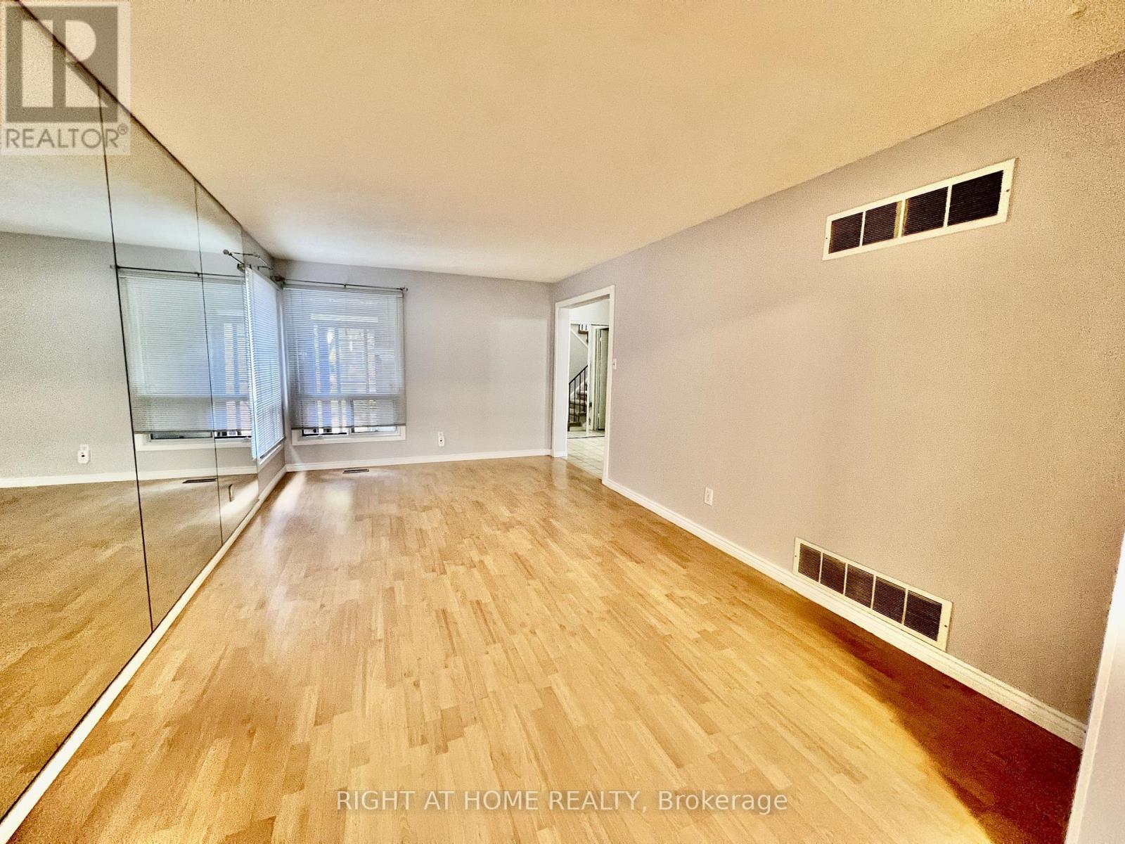 33 Fullerton Crescent, Markham, Ontario  L3R 3G4 - Photo 10 - N12570800