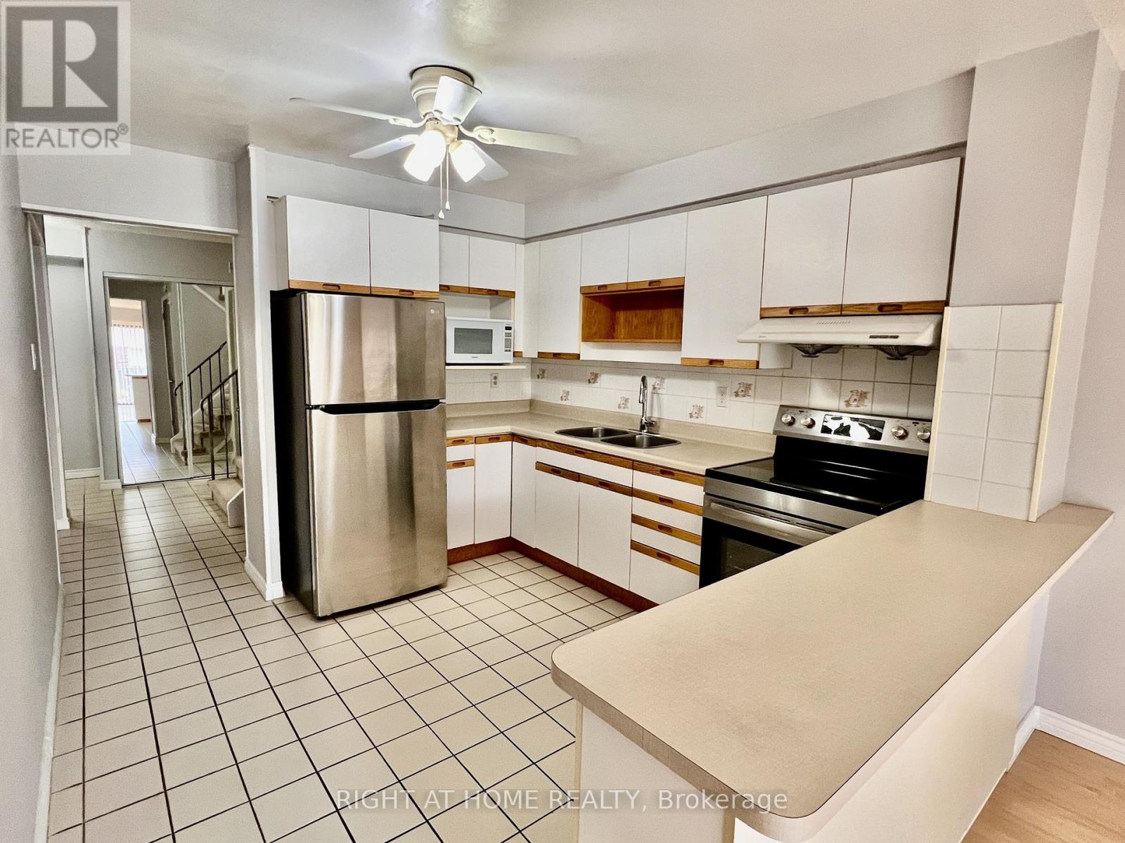 33 Fullerton Crescent, Markham, Ontario  L3R 3G4 - Photo 15 - N12570800