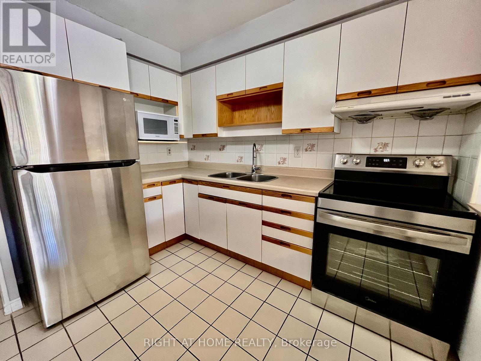 33 Fullerton Crescent, Markham, Ontario  L3R 3G4 - Photo 16 - N12570800