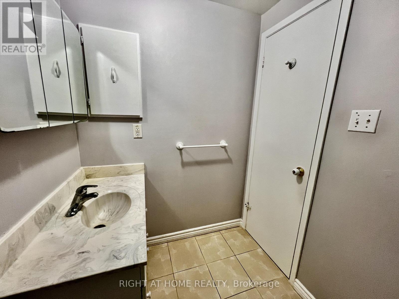 33 Fullerton Crescent, Markham, Ontario  L3R 3G4 - Photo 28 - N12570800