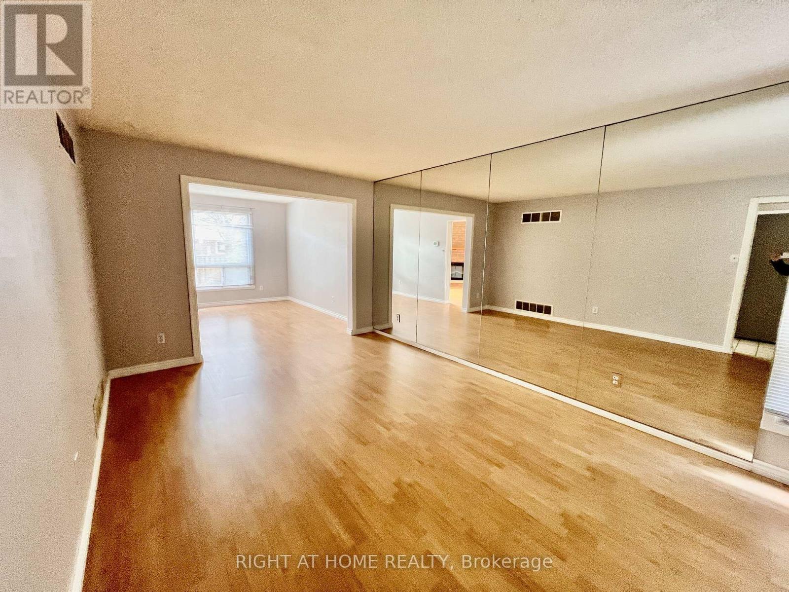 33 Fullerton Crescent, Markham, Ontario  L3R 3G4 - Photo 5 - N12570800