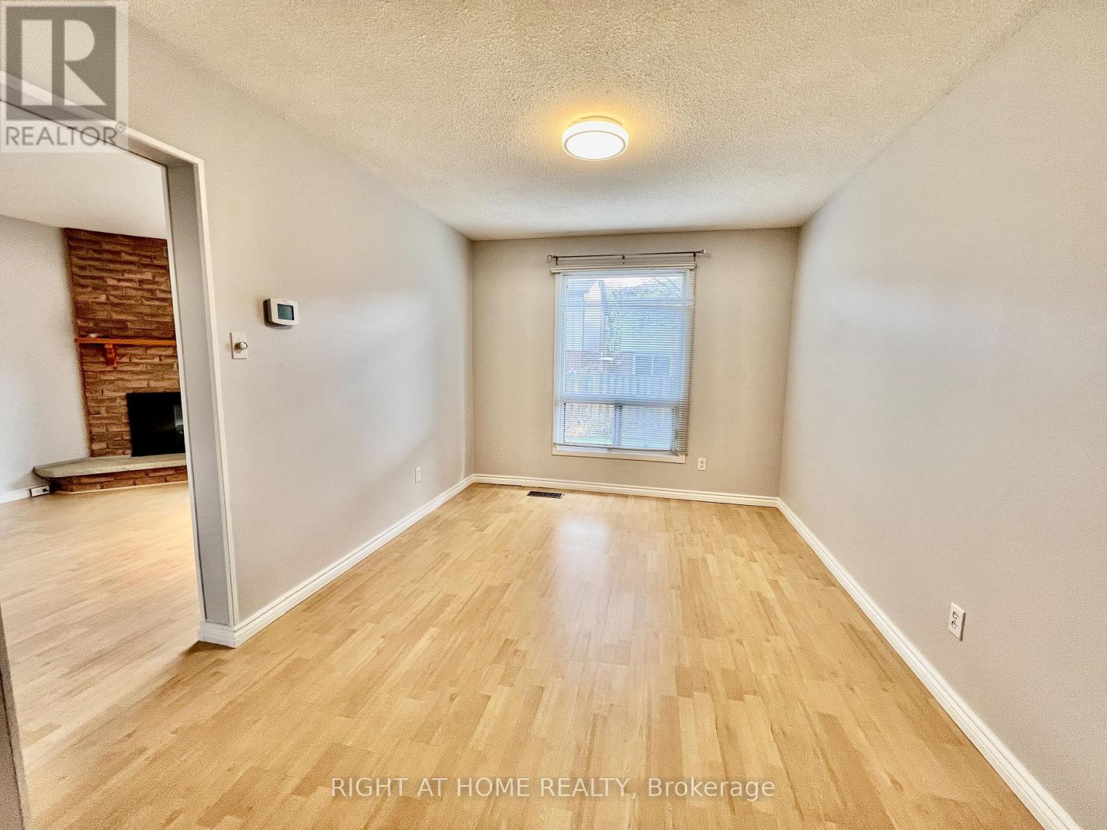 33 Fullerton Crescent, Markham, Ontario  L3R 3G4 - Photo 7 - N12570800